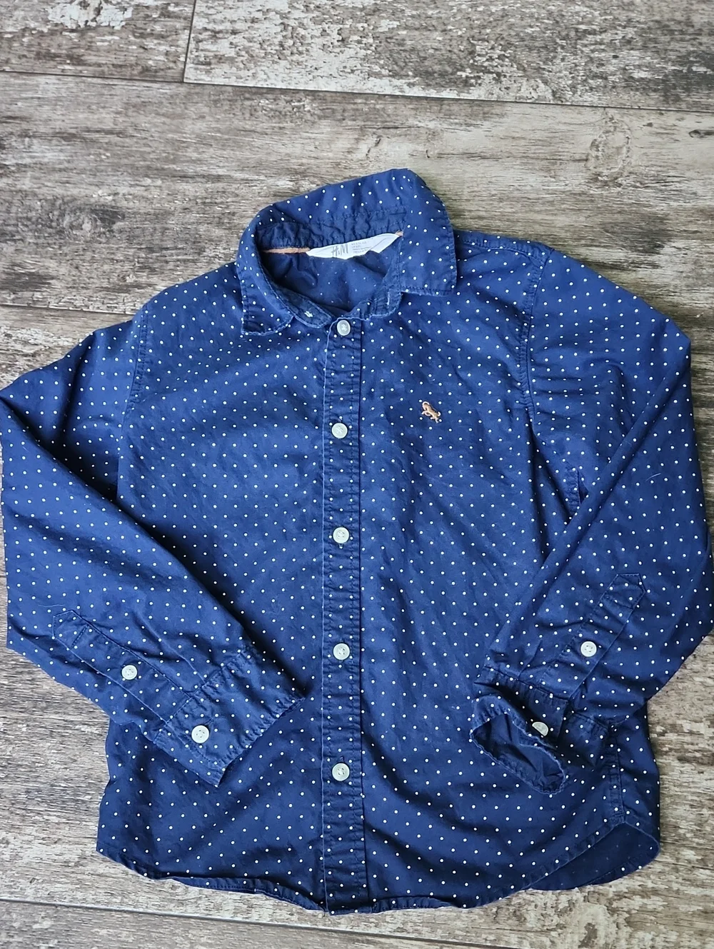 H&M Boys Size 6 Long Sleeved Navy Blue Button Up Dress Shirt